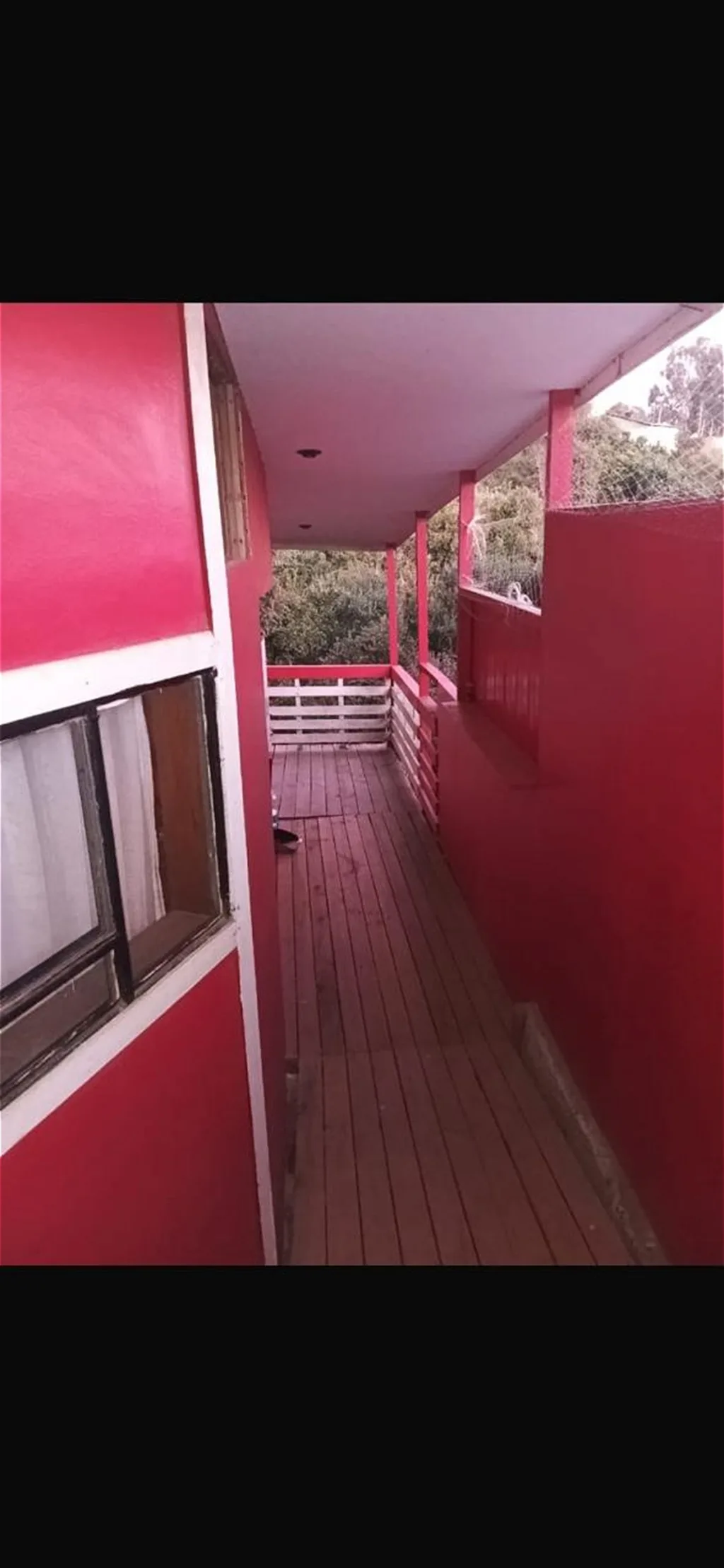 Exterior de la propiedad — entorno natural